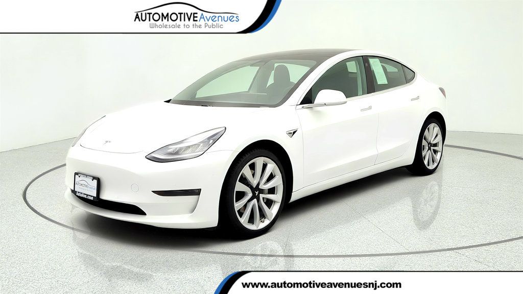 2020 Tesla Model 3 Long Range AWD w/ 19'' Sport Wheels & Acceleration Boost - 23032067 | Video 1