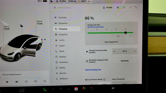 2020 Tesla Model 3 Long Range AWD w/ 19'' Sport Wheels & Acceleration Boost - 23032067 - 18