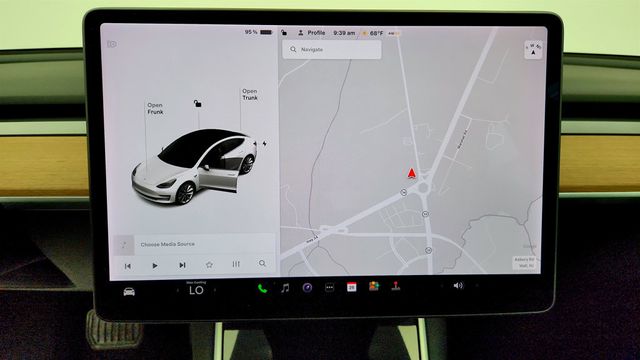 2020 Tesla Model 3 Long Range AWD w/ 19'' Sport Wheels & Acceleration Boost - 23032067 - 22