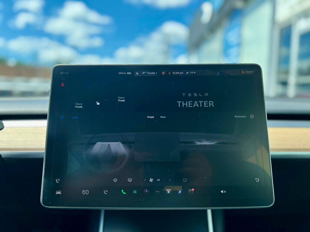 2020 Tesla Model 3 Performance photo 18