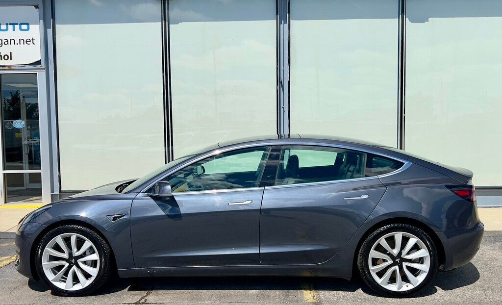 2020 Tesla Model 3 Performance photo 23