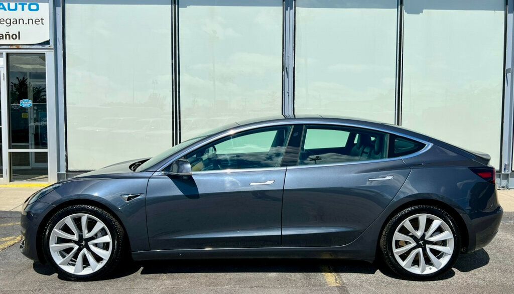 2020 Tesla Model 3 Performance photo 25