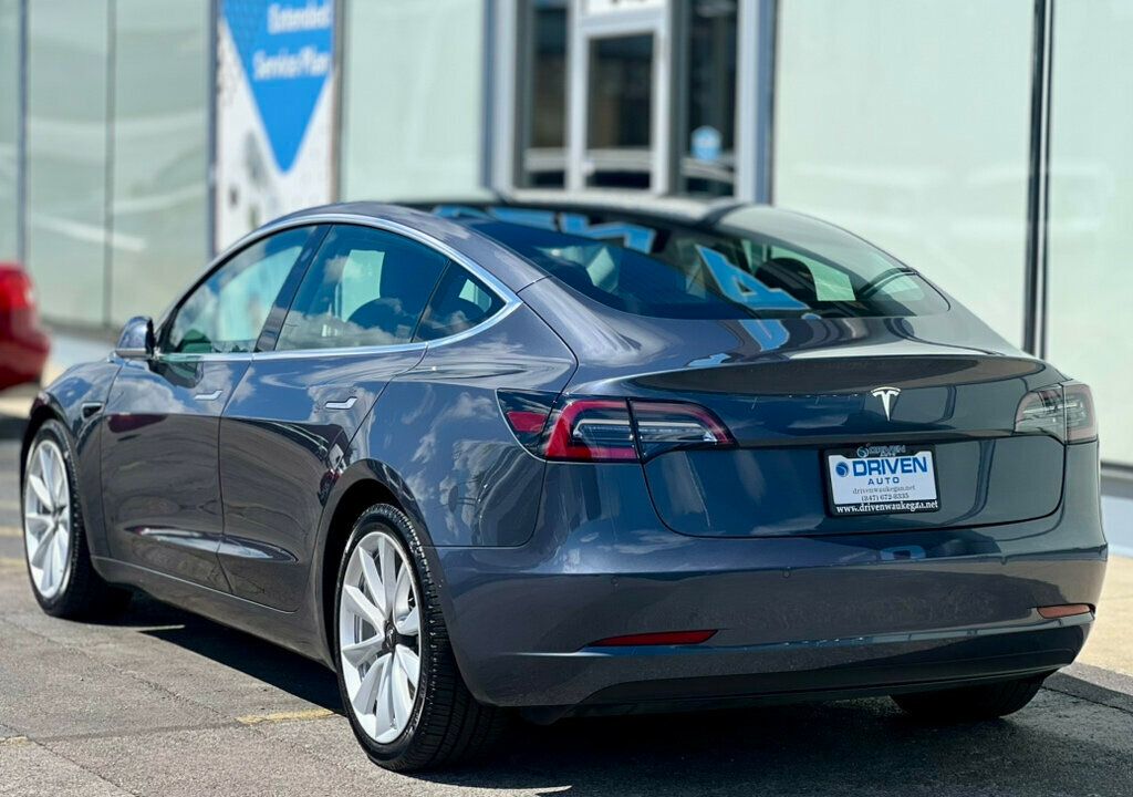 2020 Tesla Model 3 Performance photo 26