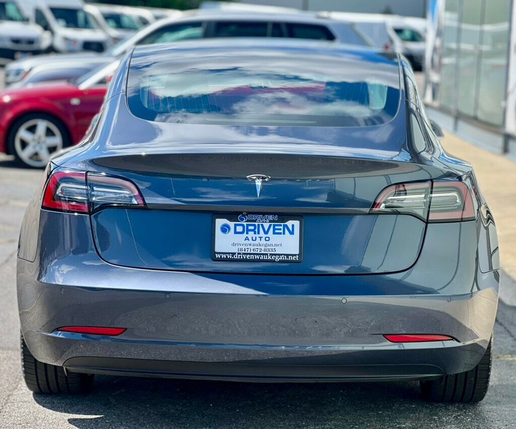 2020 Tesla Model 3 Performance photo 27
