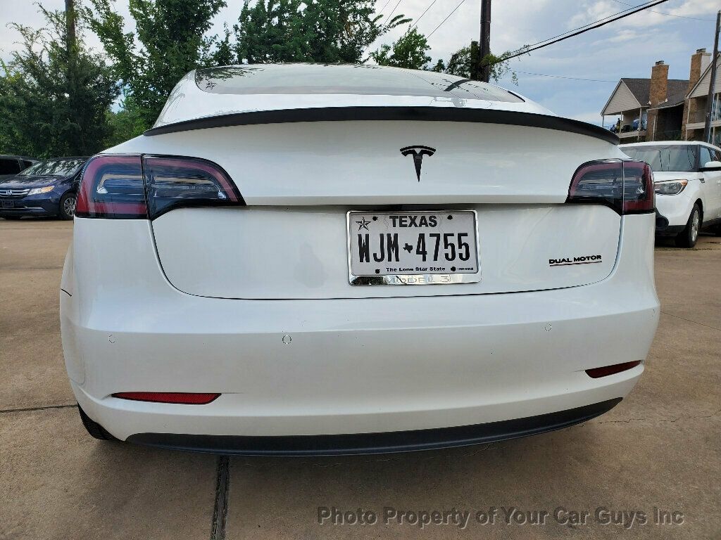 2020 Tesla Model 3 Performance photo 10