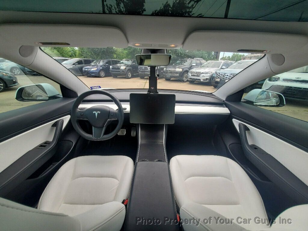 2020 Tesla Model 3 Performance photo 14