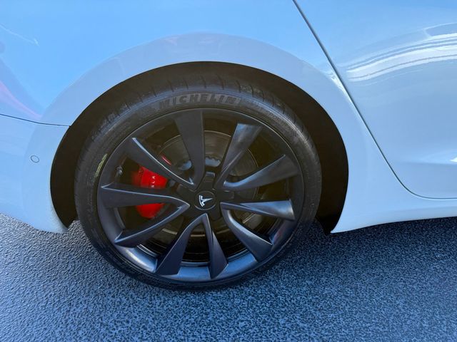 2020 Tesla Model 3 Performance AWD - 22924132 - 32