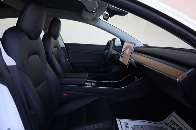 2020 Tesla Model 3 Standard Range Plus - 23069691 - 23