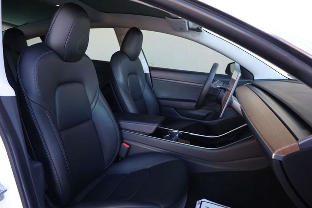 2020 Tesla Model 3 Standard Range Plus - 23101479 - 26