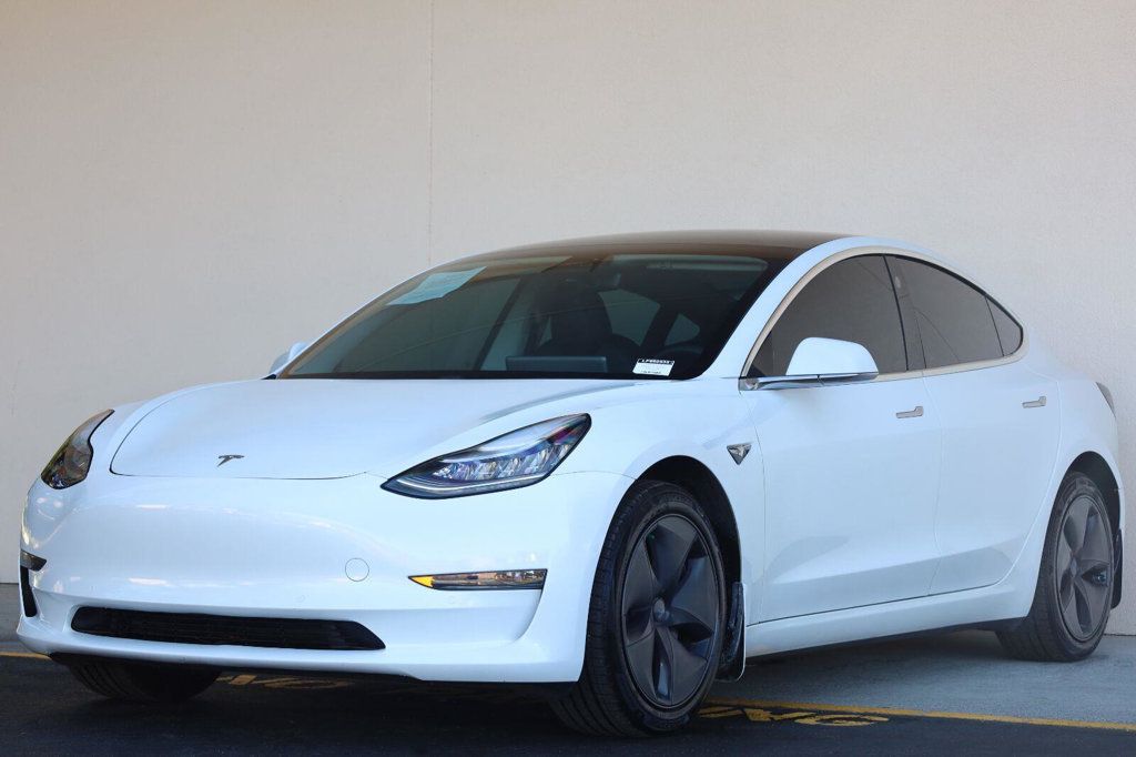 Tesla Model 3 photo 5