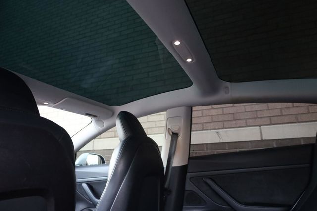 2020 Tesla Model 3 Standard Range Plus - 23101483 - 19