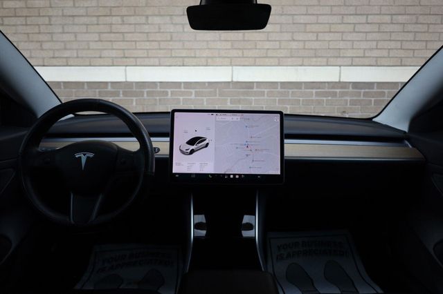 2020 Tesla Model 3 Standard Range Plus - 23101483 - 29