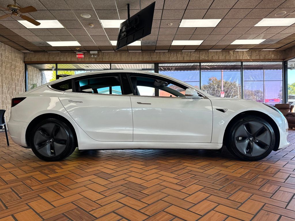 2020 Tesla Model 3 Standard Range Plus photo 10