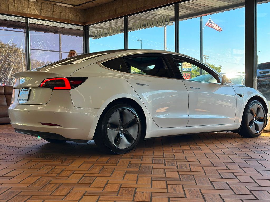 2020 Tesla Model 3 Standard Range Plus photo 13