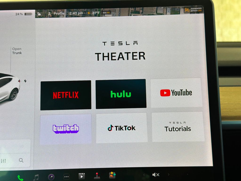 2020 Tesla Model 3 Standard Range Plus photo 43