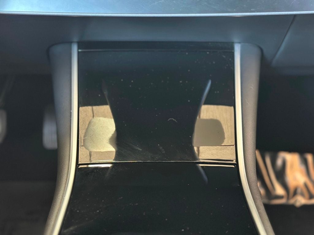 2020 Tesla Model 3 Standard Range Plus photo 44