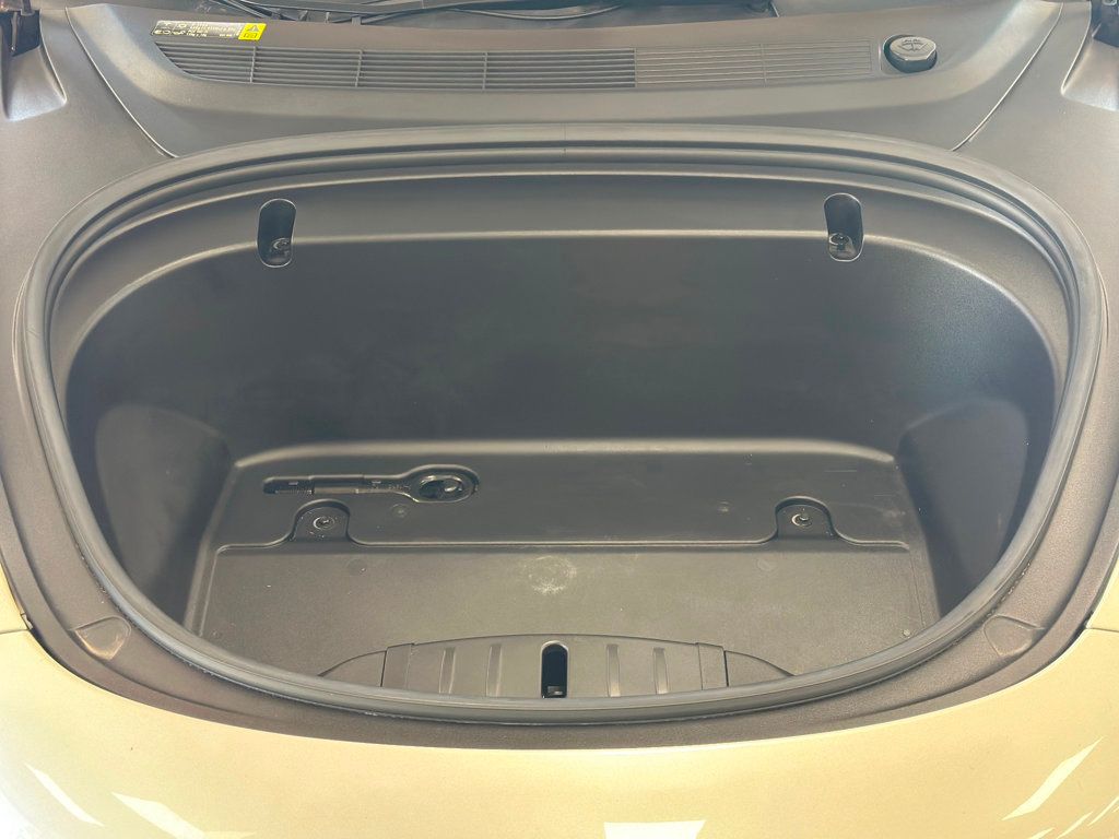 2020 Tesla Model 3 Standard Range Plus photo 49