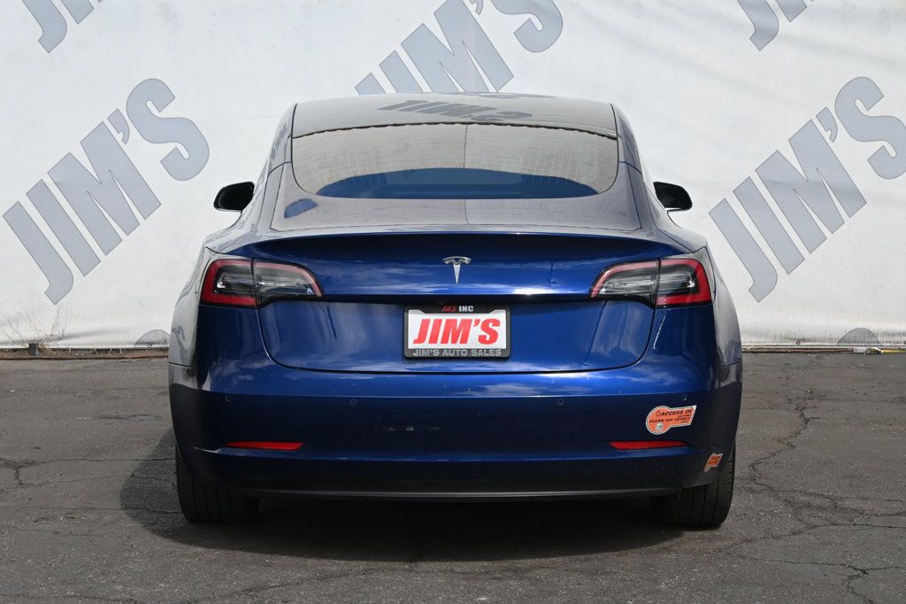 2020 Tesla Model 3 Standard Range Plus photo 2