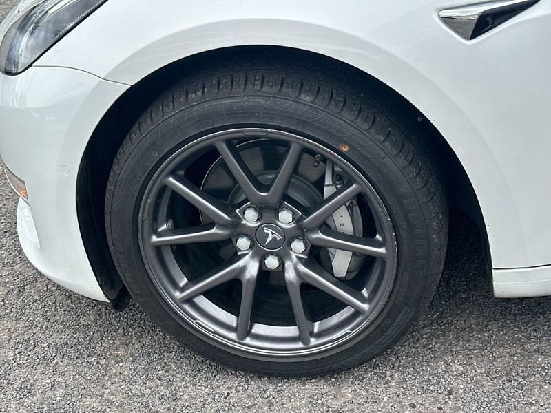 2020 Tesla Model 3 Standard Range Plus RWD - 22996351 - 10