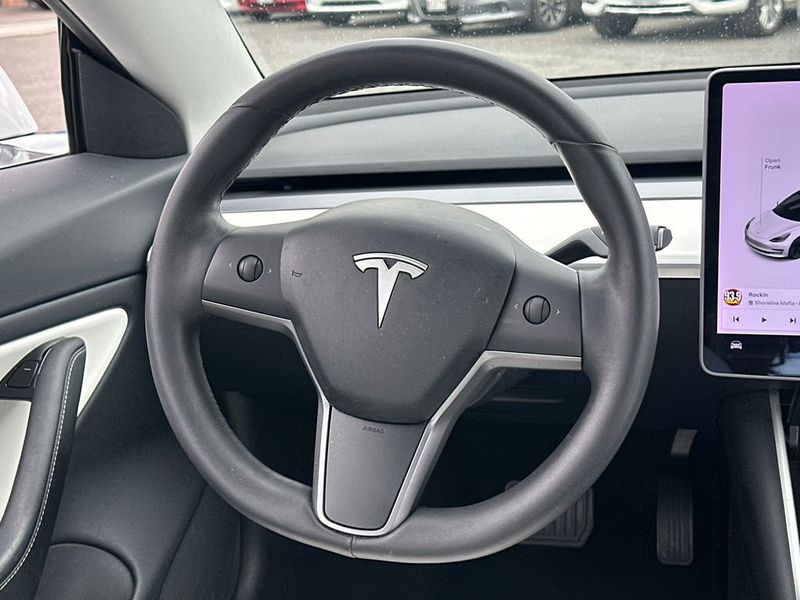 2020 Tesla Model 3 Standard Range Plus RWD - 22996351 - 16