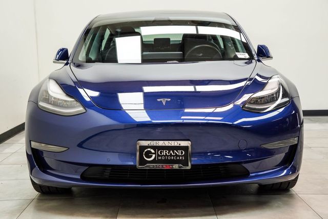 2020 Tesla Model 3 Standard Range Plus's photo