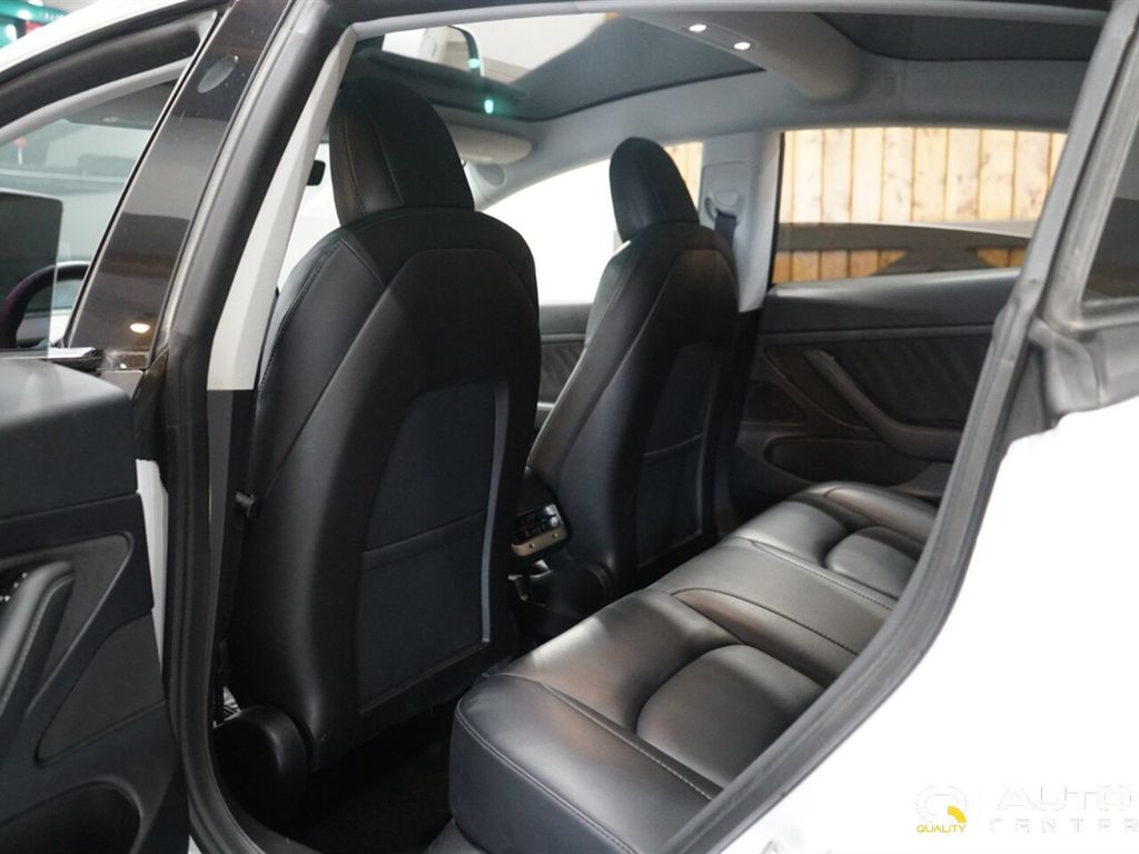 2020 Tesla Model 3 Standard Range Plus RWD - 22940952 - 24