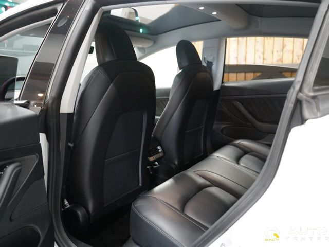 2020 Tesla Model 3 Standard Range Plus RWD - 22940952 - 24