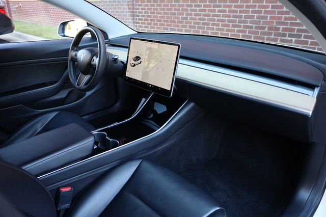 2020 Tesla Model 3 Standard Range Plus RWD - 22932742 - 24