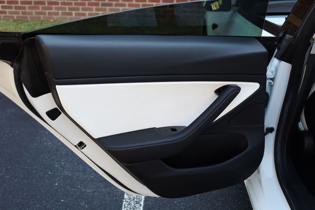 2020 Tesla Model 3 Standard Range Plus RWD - 22932872 - 22