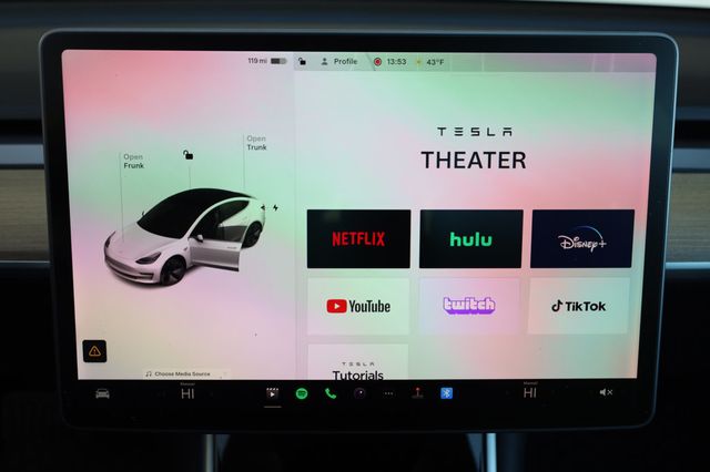 2020 Tesla Model 3 Standard Range Plus RWD - 22972616 - 36