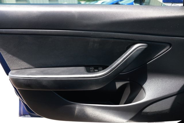 2020 Tesla Model 3 Standard Range Plus RWD - 23038845 - 41