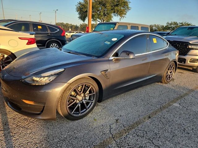 2020 Tesla Model 3 Standard Range Plus RWD - 23087428 - 2