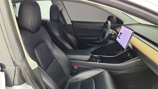 2020 Tesla Model 3 Standard Range Plus RWD w/ Traffic-Aware Cruise Control - 23035202 - 27