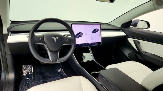 2020 Tesla Model 3 Standard Range Plus w/ White and Black Premium Interior - 23002784 - 11