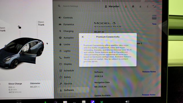 2020 Tesla Model 3 Standard Range Plus w/ White and Black Premium Interior - 23002784 - 16
