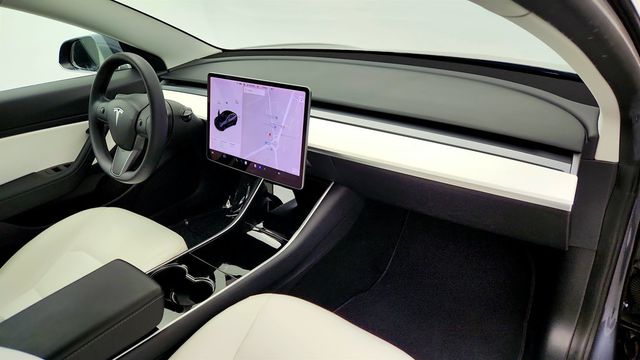 2020 Tesla Model 3 Standard Range Plus w/ White and Black Premium Interior - 23002784 - 28