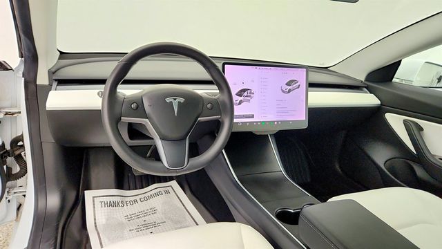 2020 Tesla Model 3 Standard Range Plus w/ White & Black Premium Interior - 23029343 - 11