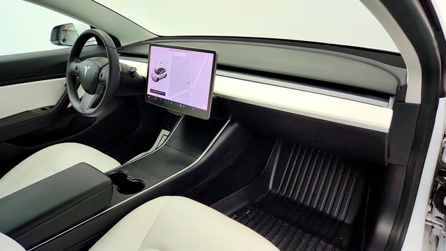 2020 Tesla Model 3 Standard Range Plus w/ White & Black Premium Interior - 23029343 - 28