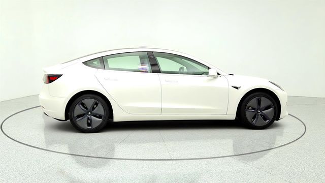 2020 Tesla Model 3 Standard Range Plus w/ White & Black Premium Interior - 23029343 - 3