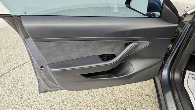 2020 Tesla Model 3 Standard Range RWD - 23035598 - 10