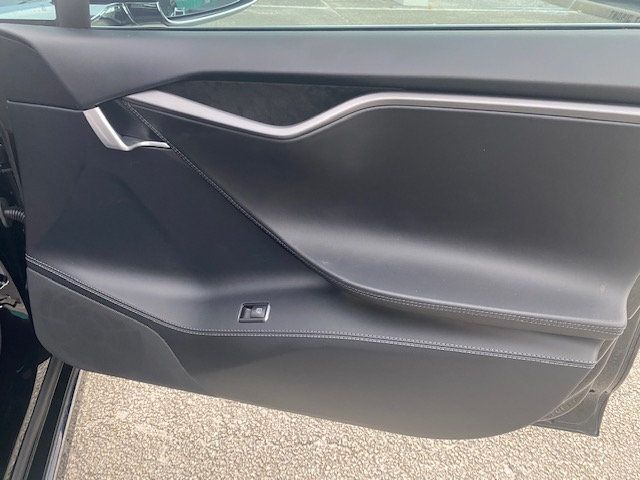 2020 Tesla Model S  - 21909040 - 11