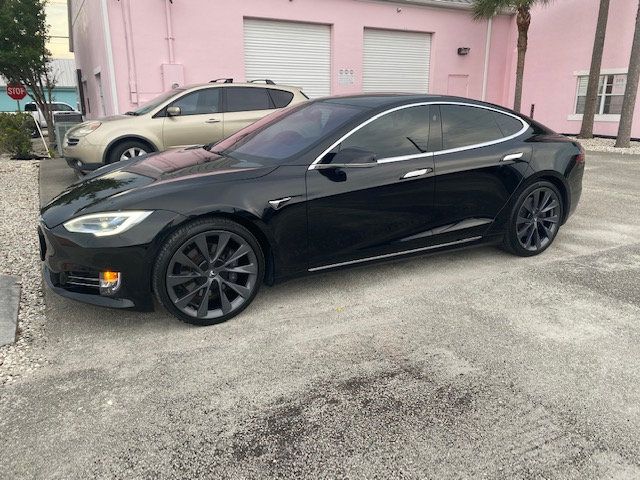 2020 Tesla Model S  - 21909040 - 17