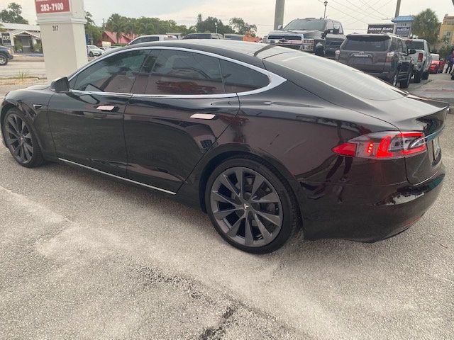 2020 Tesla Model S  - 21909040 - 3