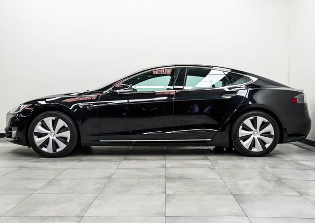 2020 Tesla Model S Long Range AWD - 23075660 - 8