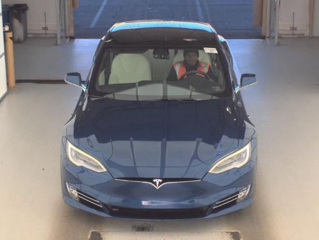 2020 Tesla Model S Long Range AWD - 22940602 - 1