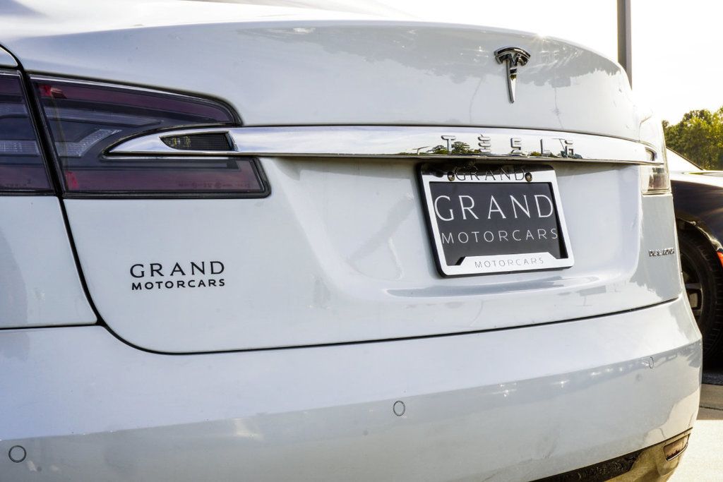 Tesla Model S photo 14
