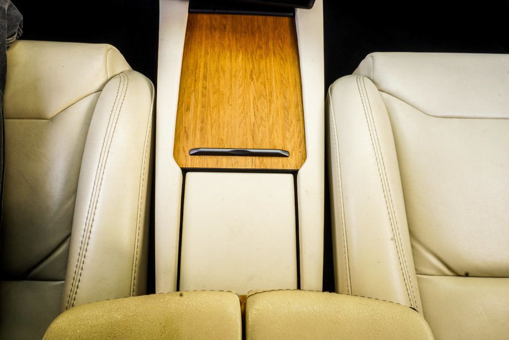 Tesla Model S photo 22