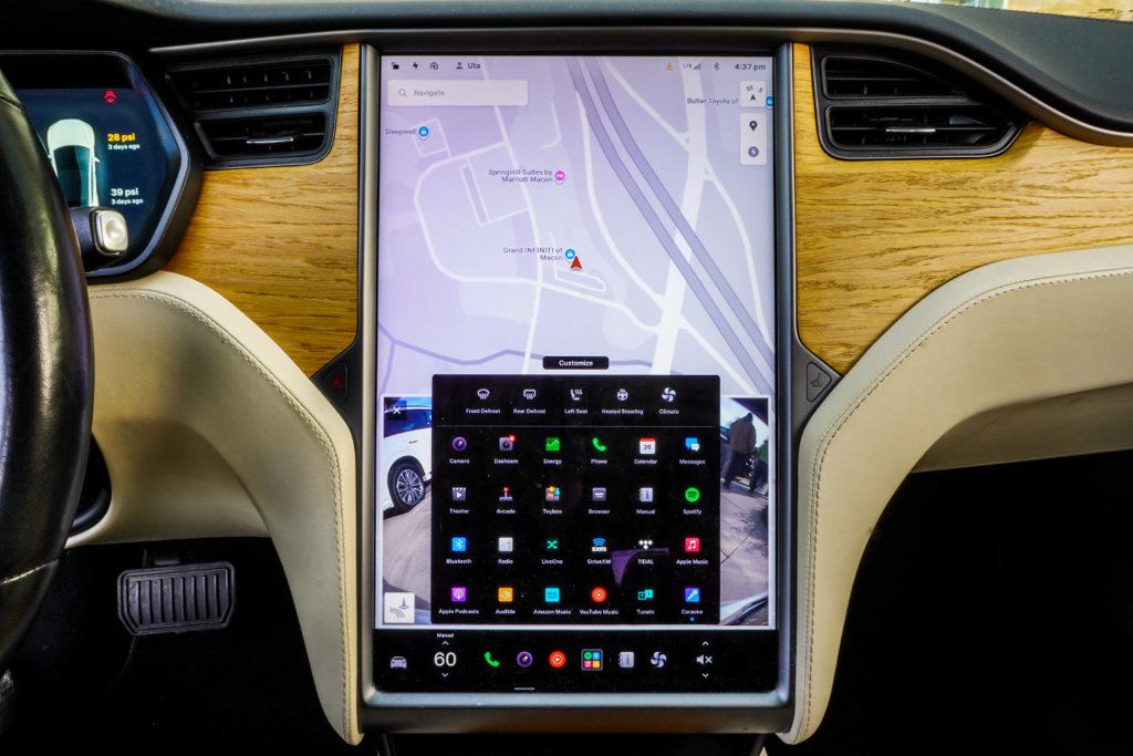 Tesla Model S photo 25