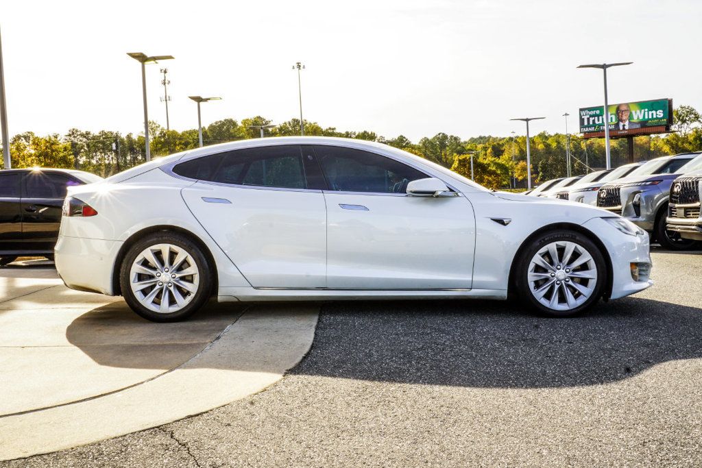 Tesla Model S photo 7