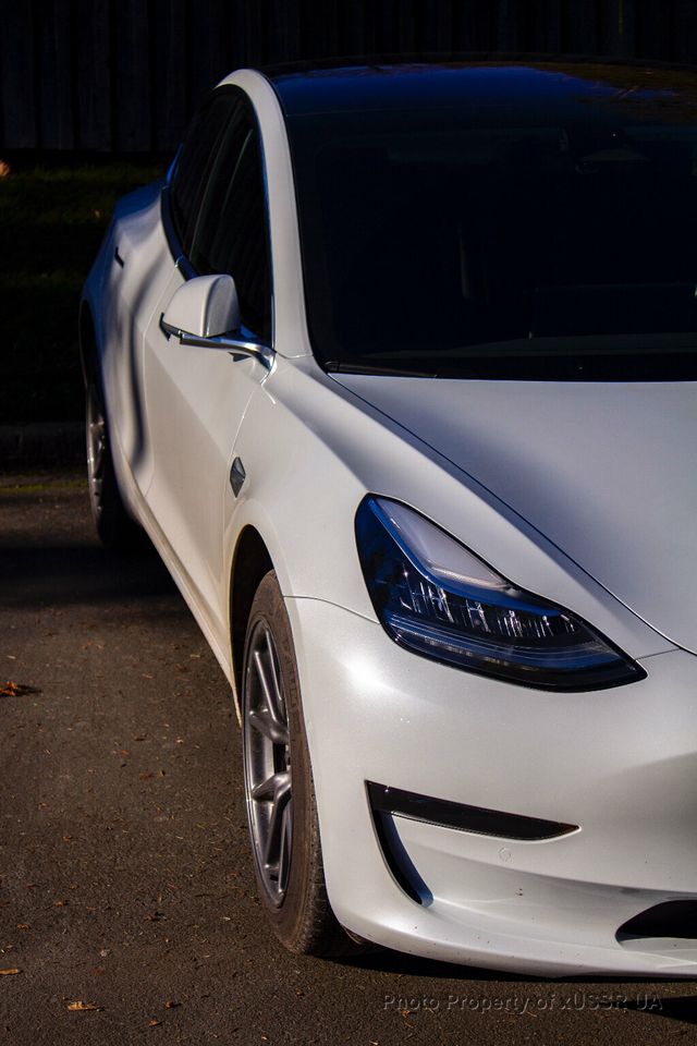 2020 Tesla Model S Long Range AWD - 20438170 - 28